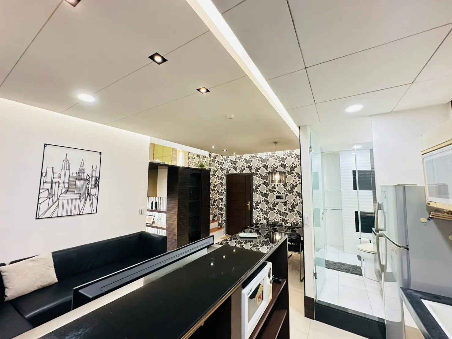 3 bedrooms apartment for rent in Xinyi District, Taipei City | NT$ 60 000 | 26 ping slide 2