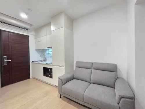 Room for rent NT$ 43 000 - Section 3, Civic Boulevard - 1 room