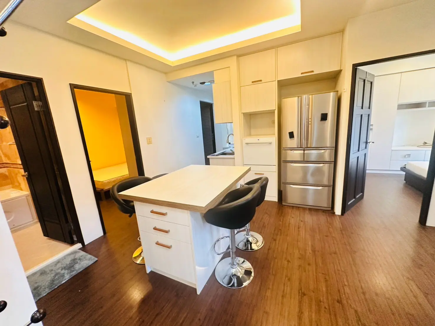 2 bedrooms apartment for rent in Datong District, Taipei City | NT$ 80 000 | 30 ping slide 3
