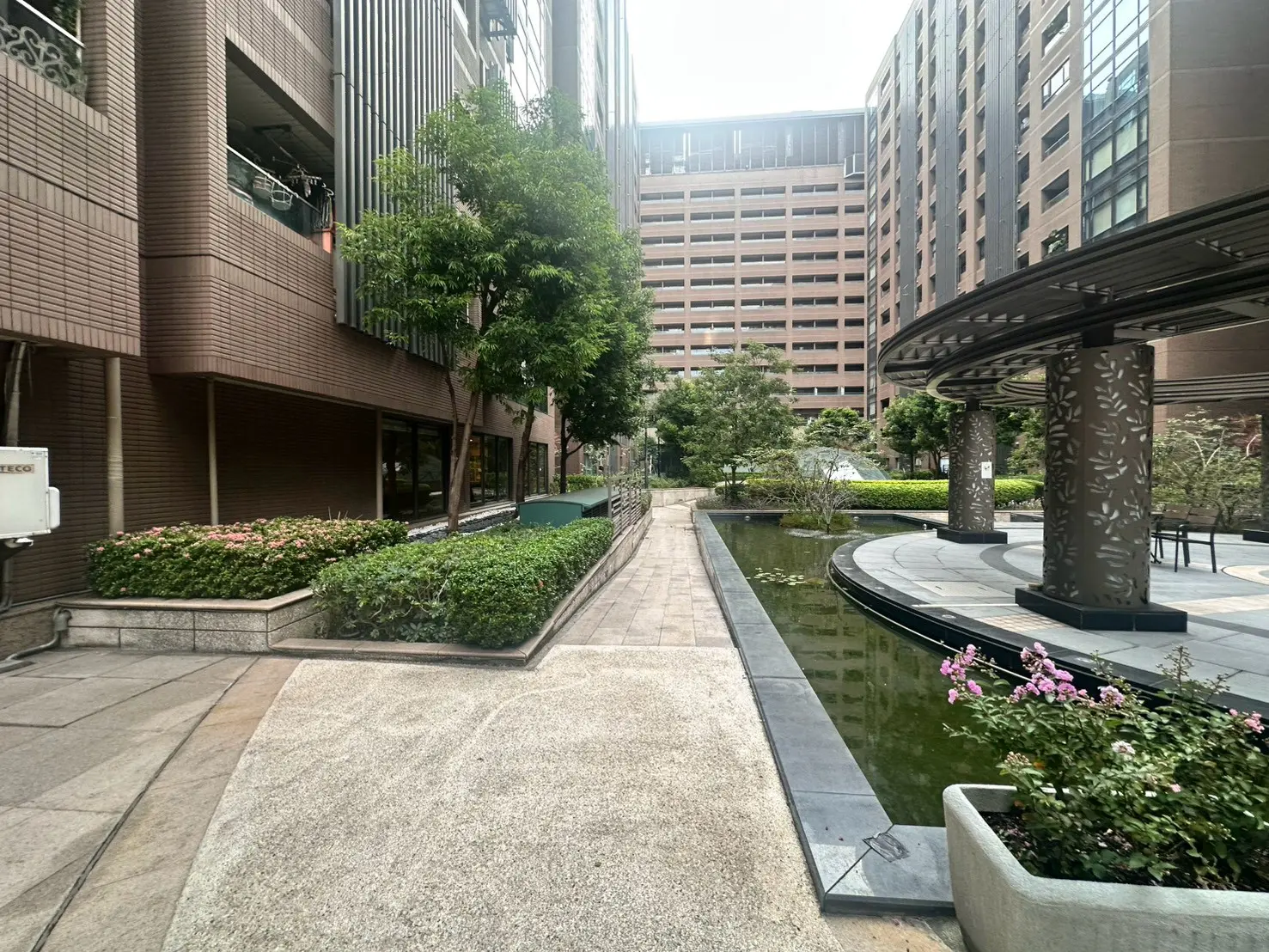 2 bedrooms apartment for rent in Datong District, Taipei City | NT$ 80 000 | 30 ping slide 11