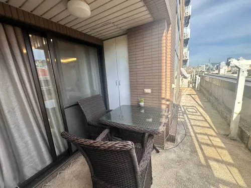 2 bedrooms apartment for rent in Datong District, Taipei City | NT$ 80 000 | 30 ping slide 12