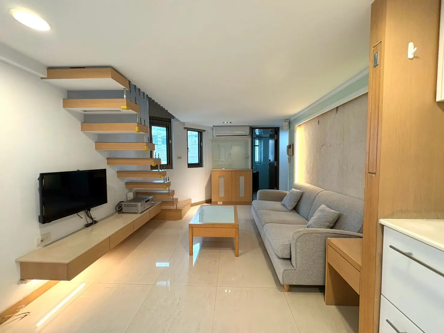 1 room apartment for rent in Daan District, Taipei City | NT$ 39 000 | 8 ping slide 0