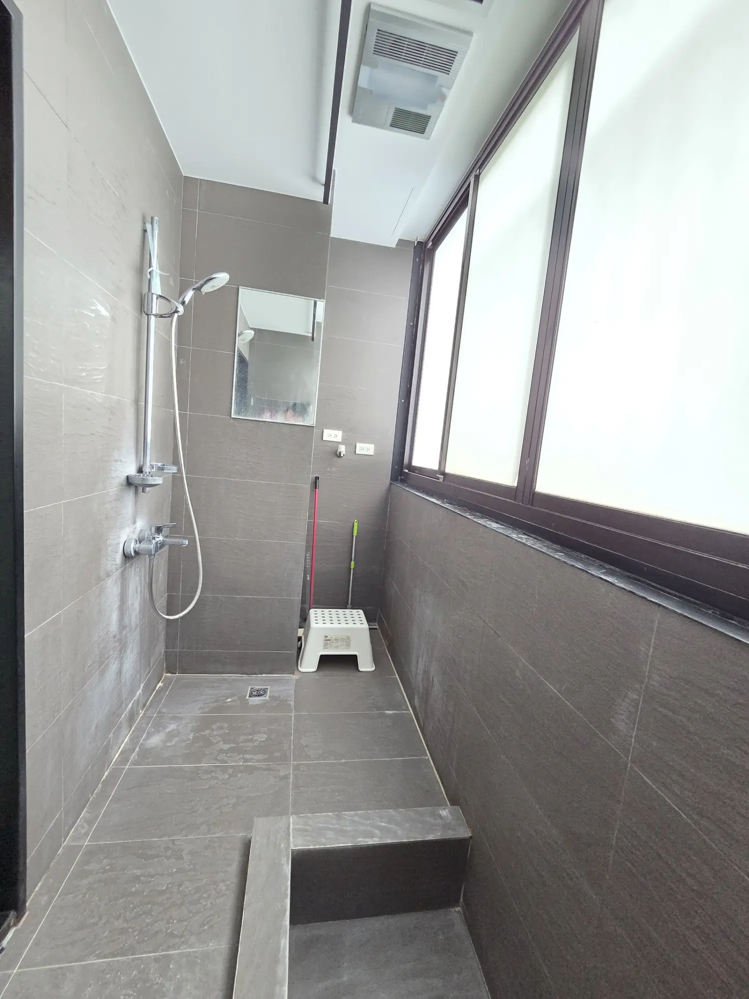 2 bedrooms apartment for rent in Daan District, Taipei City | NT$ 63 000 | 15 ping slide 13