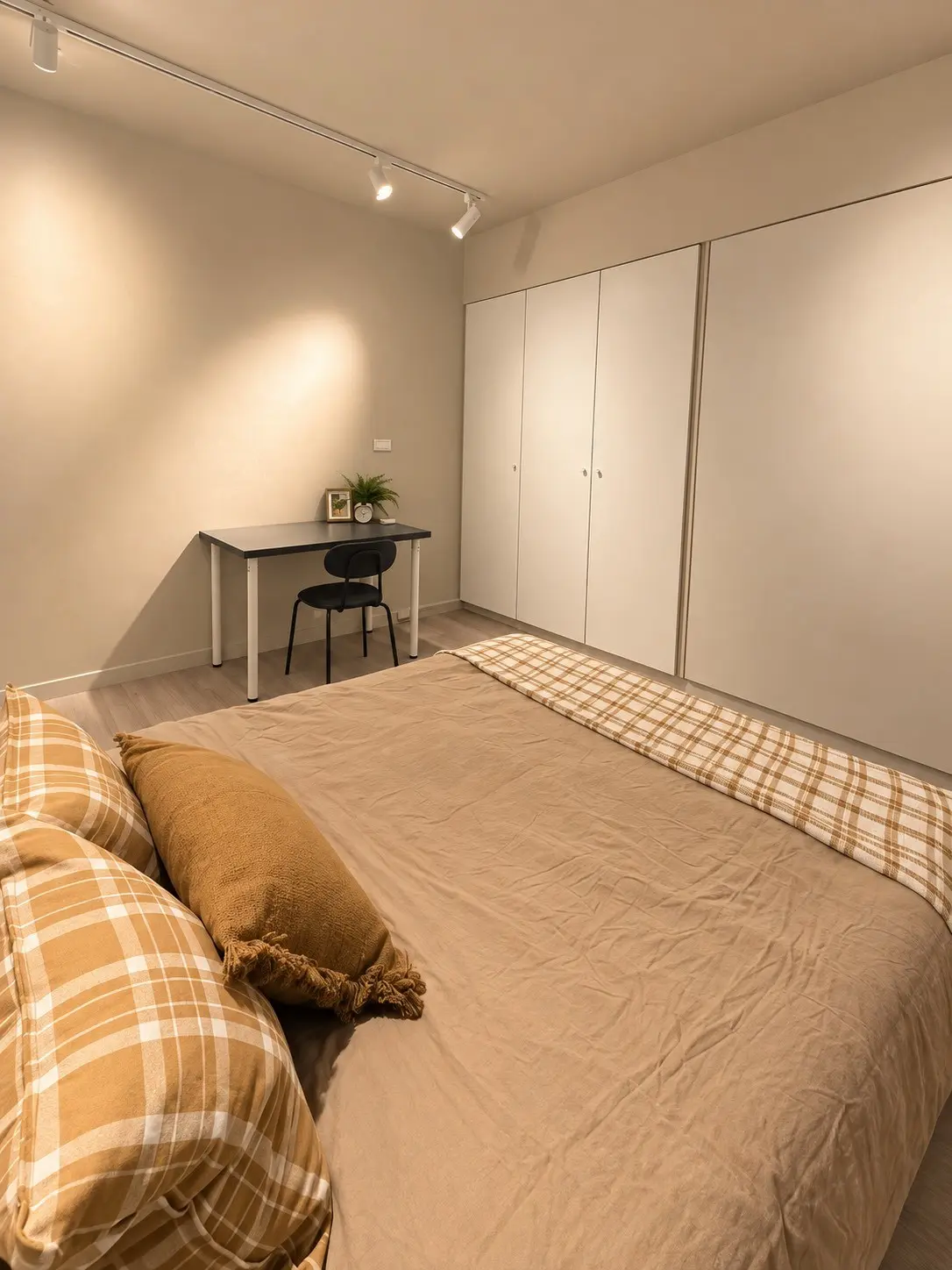 Room for rent in Zhongshan District, Taipei City | NT$ 26 800 | 3 ping slide 16