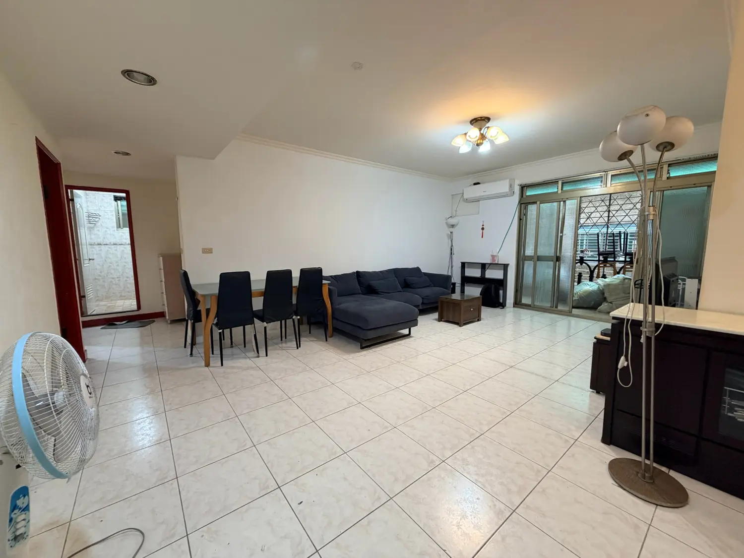 3 bedrooms apartment for rent in Wanhua District, Taipei City | NT$ 42 000 | 38 ping slide 3