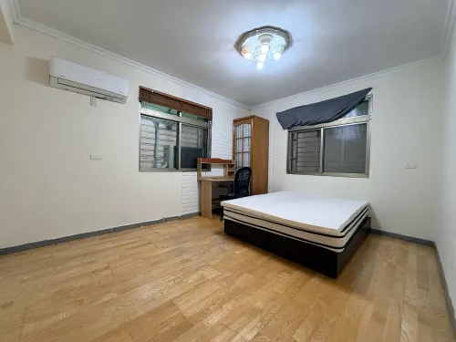 Apartment for rent NT$ 42 000 - Lane 76, Section 1, Zhonghua Road - 3 bedrooms