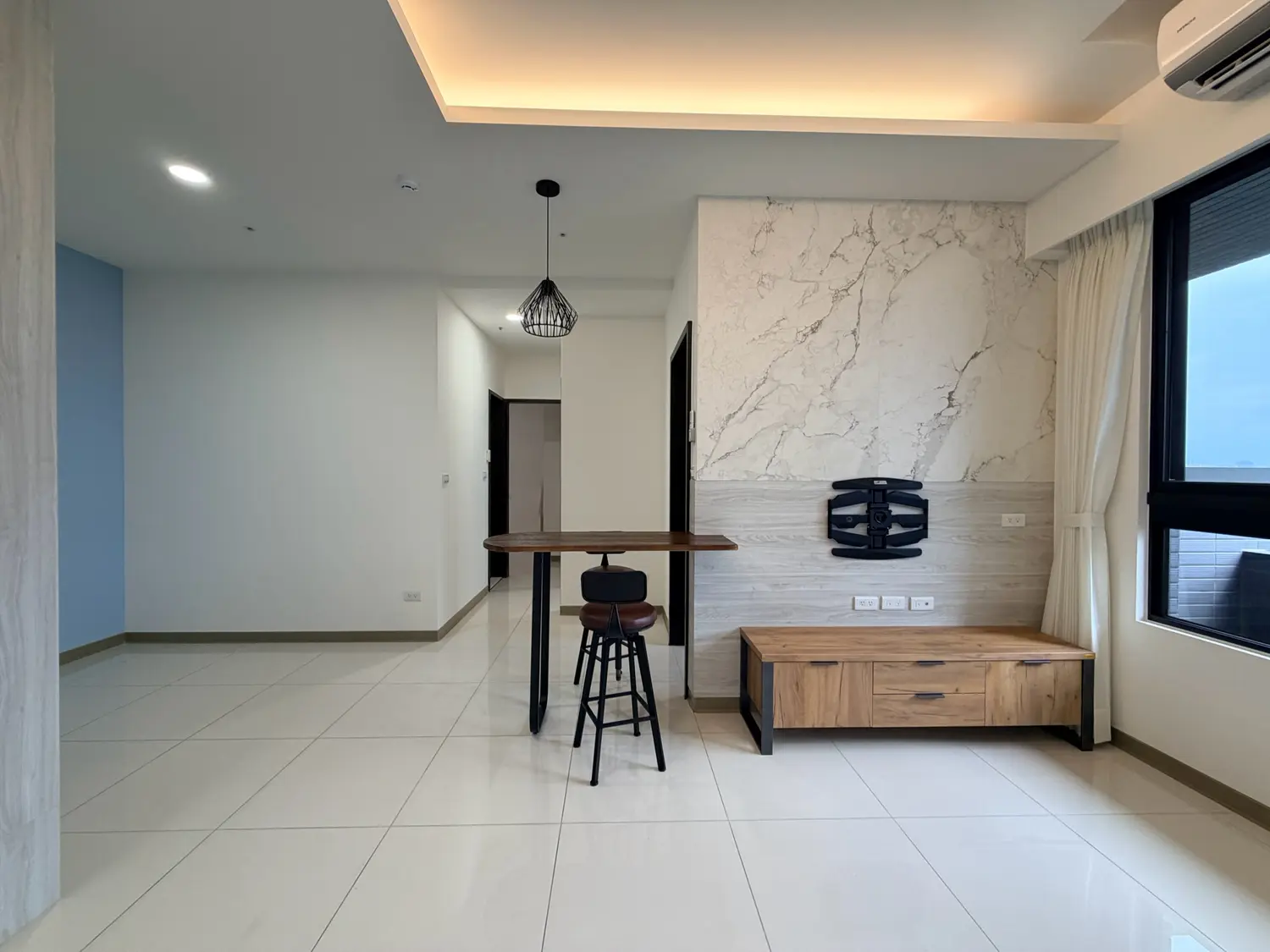 3 bedrooms apartment for rent in Sanchong District, New Taipei City | NT$ 46 000 | 21 ping slide 2