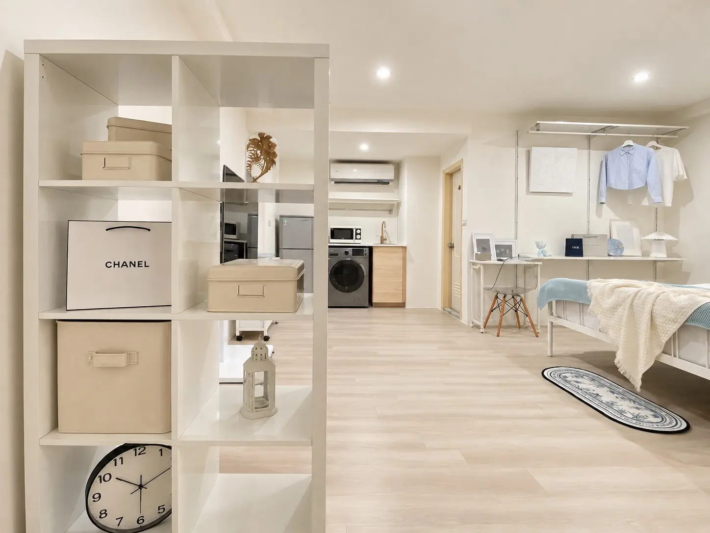 Studio apartment for rent in Zhongshan District, Taipei City | NT$ 36 000 | 10 ping slide 2