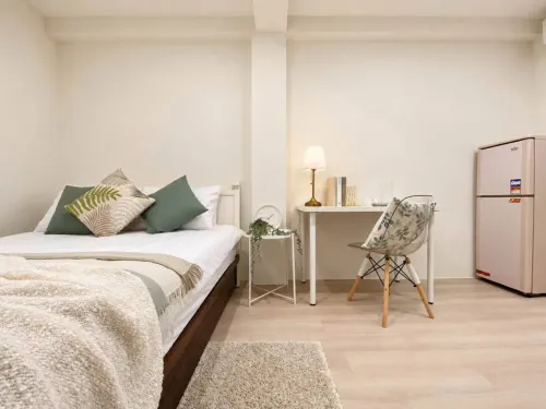 Studio apartment for rent in Zhongshan District, Taipei City | NT$ 26 000 | 5 ping slide 1