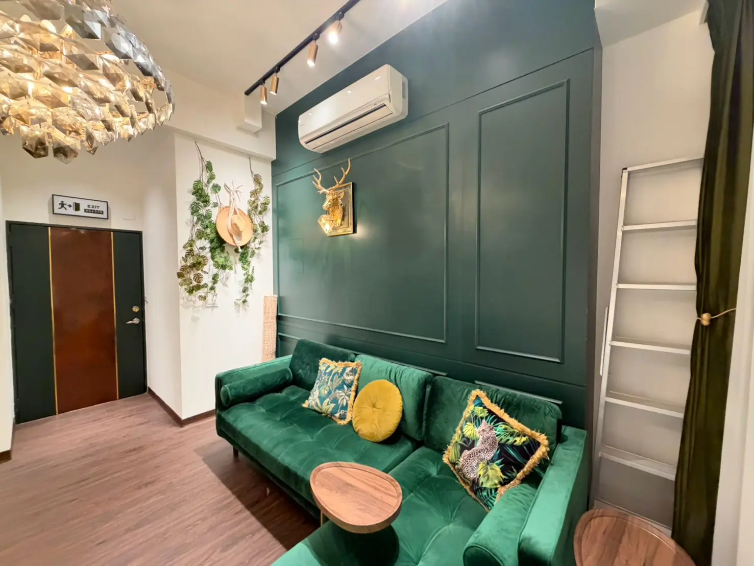 Studio apartment for rent in Datong District, Taipei City | NT$ 50 000 | 28 ping slide 1