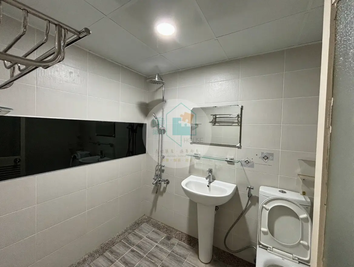 3 bedrooms apartment for sale in Anping District, Tainan City | TWD 10 880 000 | 30 ping slide 12