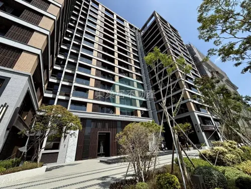 Apartment for rent NT$ 25 000 - Chongxian 1st Road - 2 bedrooms