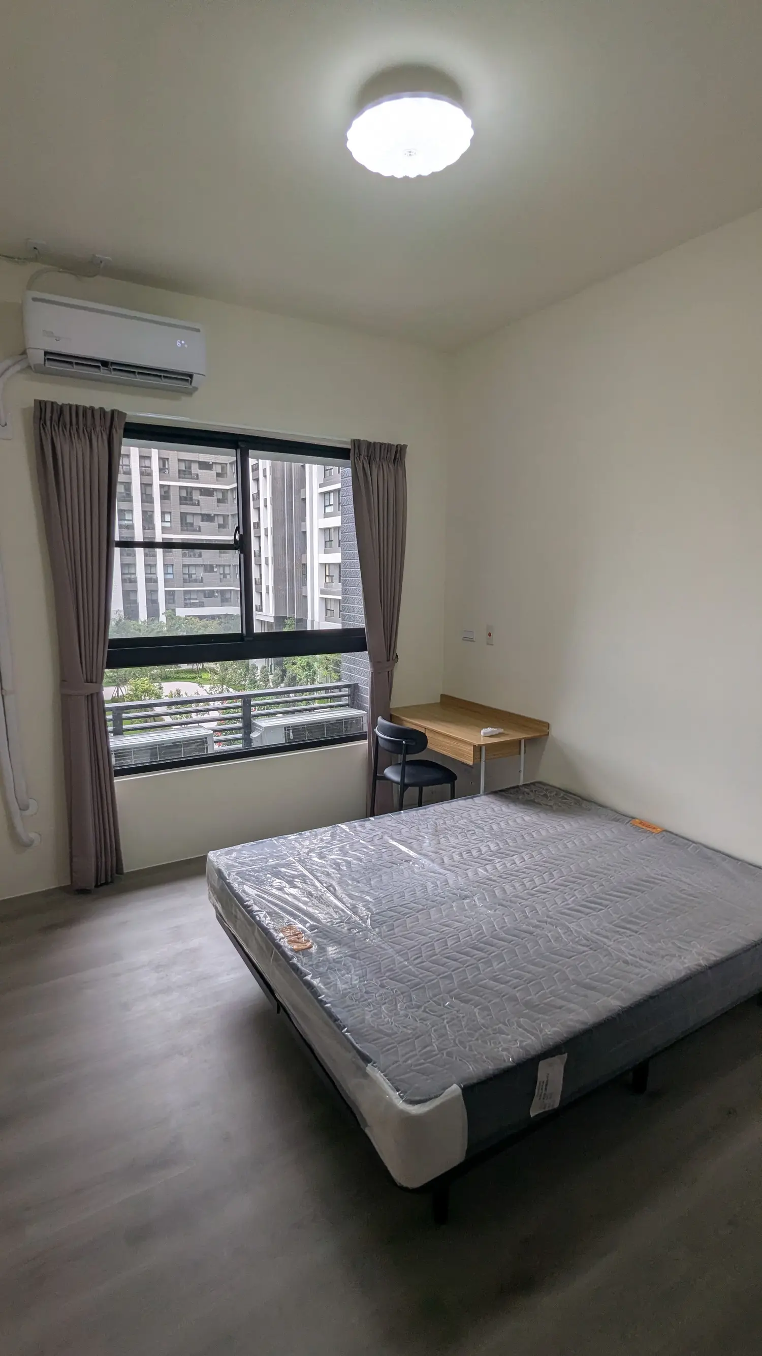 Room for rent in Qiaotou District, Kaohsiung City | NT$ 14 000 | 8 ping slide 1