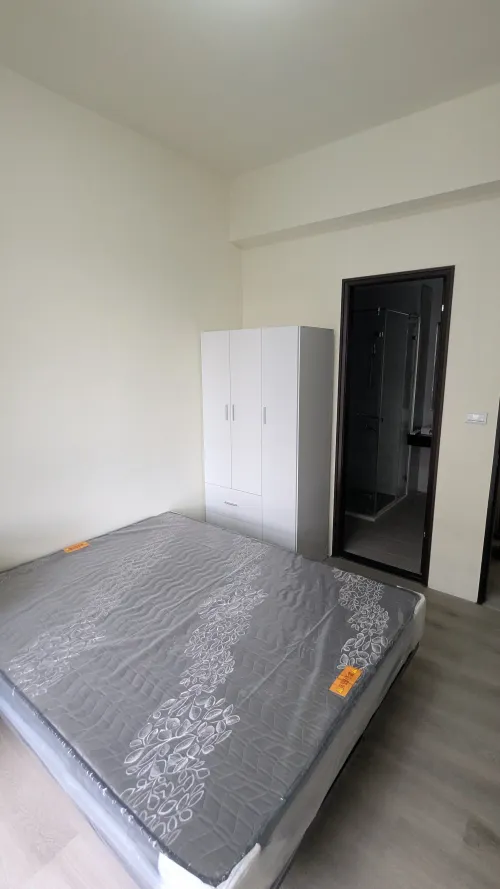 Room for rent NT$ 14 000 - Xinnan 1st Street - 3 bedrooms