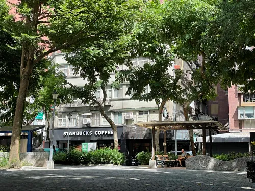 Apartment for rent TWD 57 000 - 信義路四段 - 3 bedrooms