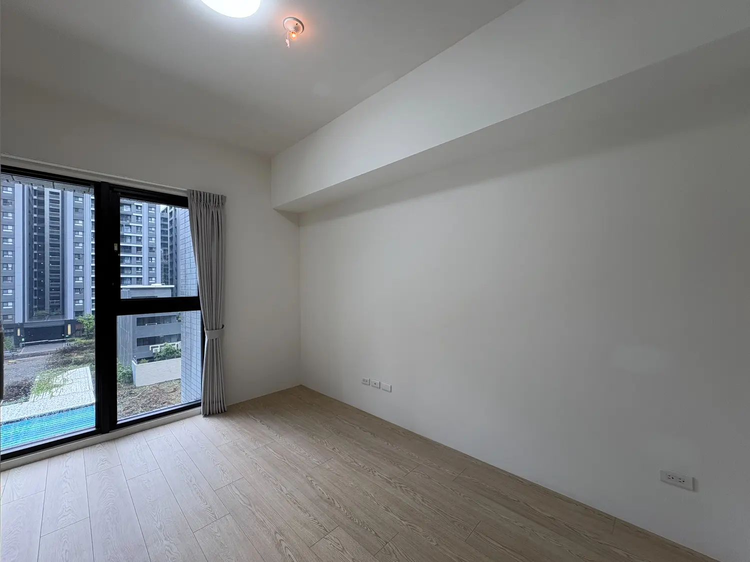 3 bedrooms apartment for rent in Beitun District, Taichung City | TWD 43 000 | 23 ping slide 0