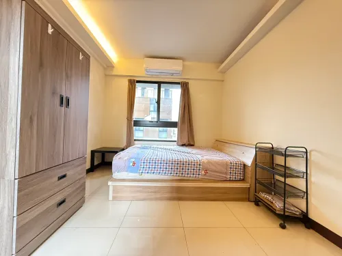 Apartment for rent TWD 36 000 - Jingxian Rd - 3 bedrooms