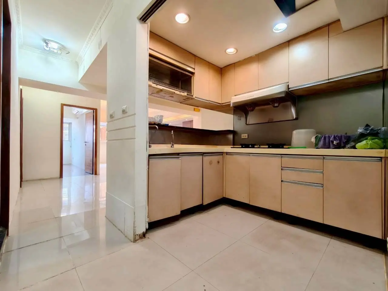 4 bedrooms apartment for sale in Songshan District, Taipei City | NT$ 45 880 000 | 35 ping slide 14