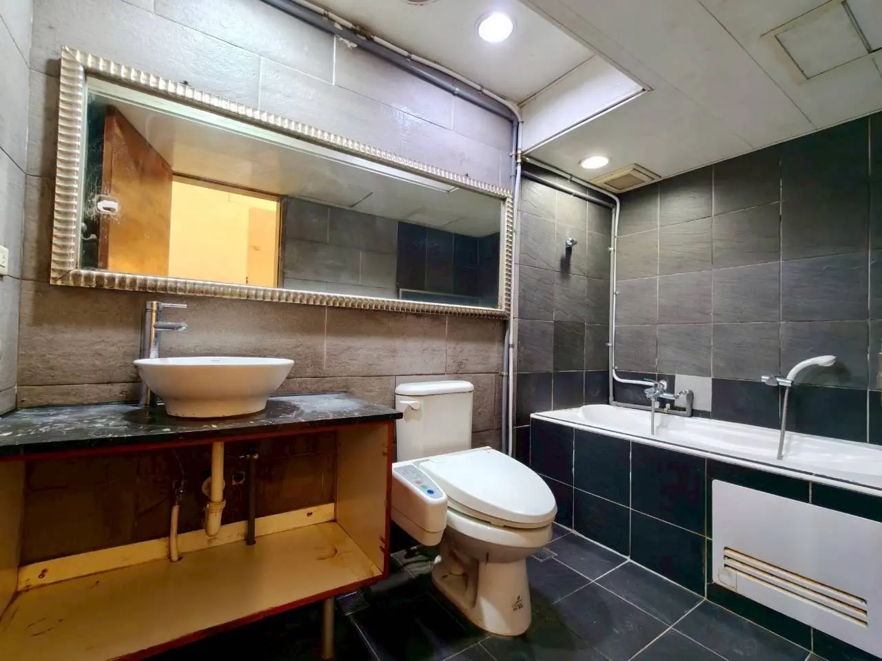 4 bedrooms apartment for sale in Songshan District, Taipei City | NT$ 45 880 000 | 35 ping slide 15