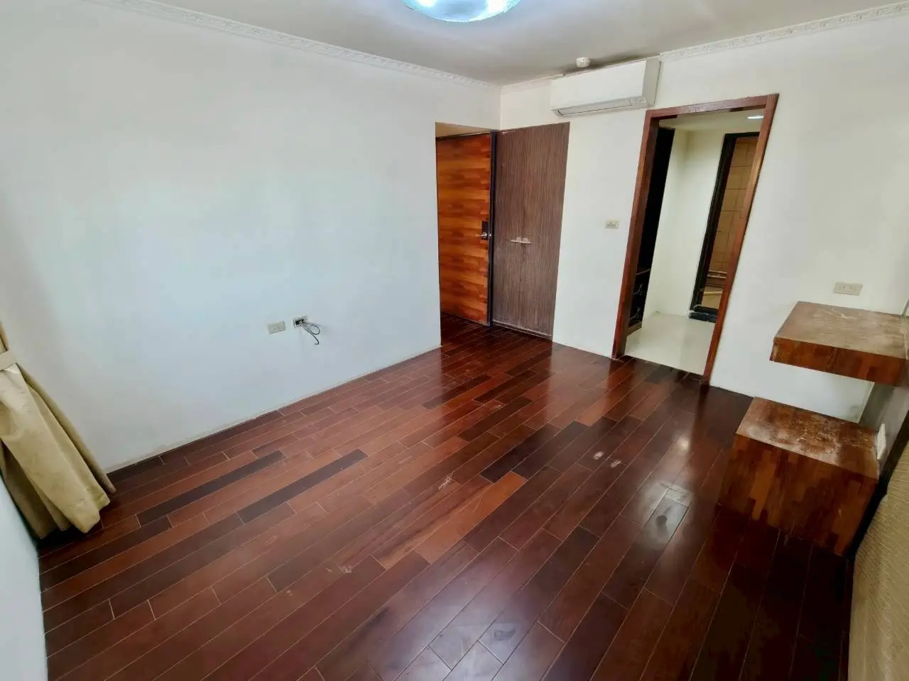 4 bedrooms apartment for sale in Songshan District, Taipei City | NT$ 45 880 000 | 35 ping slide 17