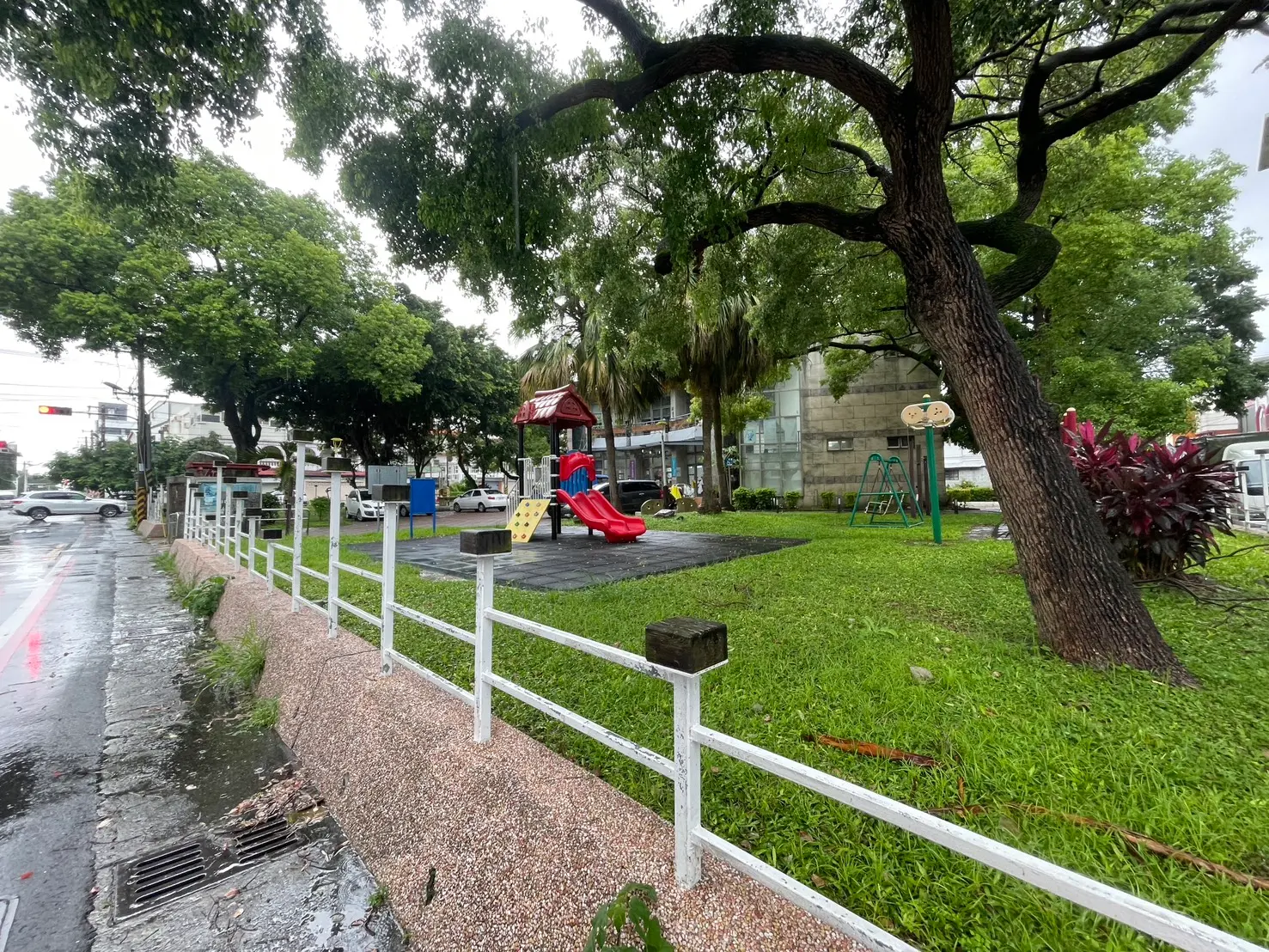 Studio apartment for rent in Hualien City, Hualien County | NT$ 22 000 | 16 ping slide 2