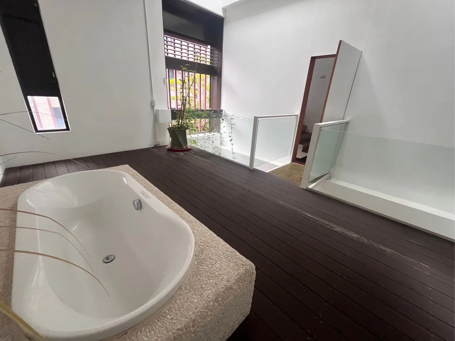 5 bedrooms townhouse for sale TWD 380 000 000 - 114 ping - Taipei City,Zhongzheng District slide 5