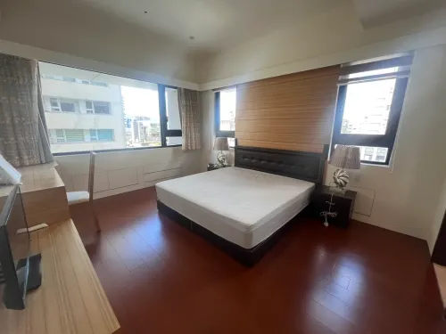Apartment for rent TWD 125 000 -  - 4 bedrooms