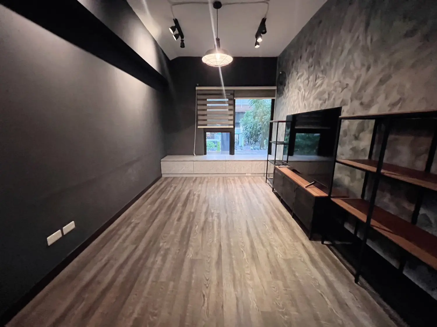 2 bedrooms apartment for rent TWD 43 000 - 16 ping - Taipei City,Daan District slide 0