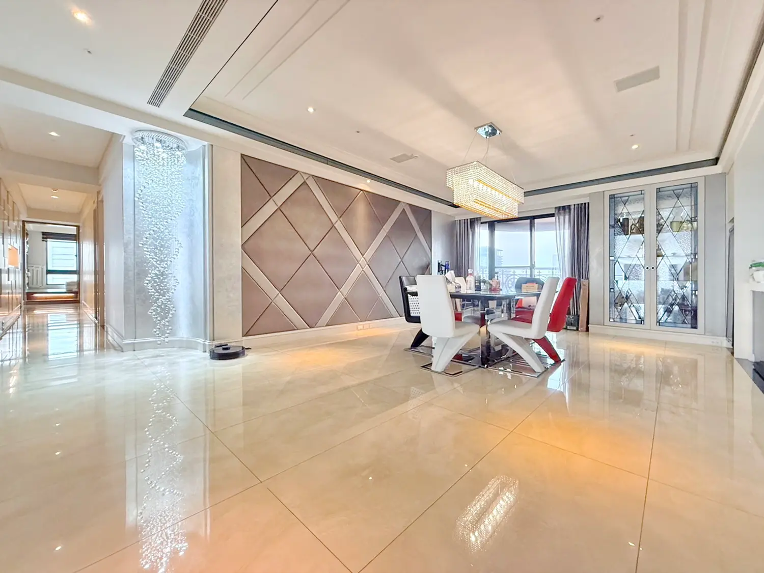 4 bedrooms apartment for sale TWD 698 000 000 - 97 ping - Taoyuan District,Taoyuan City slide 5