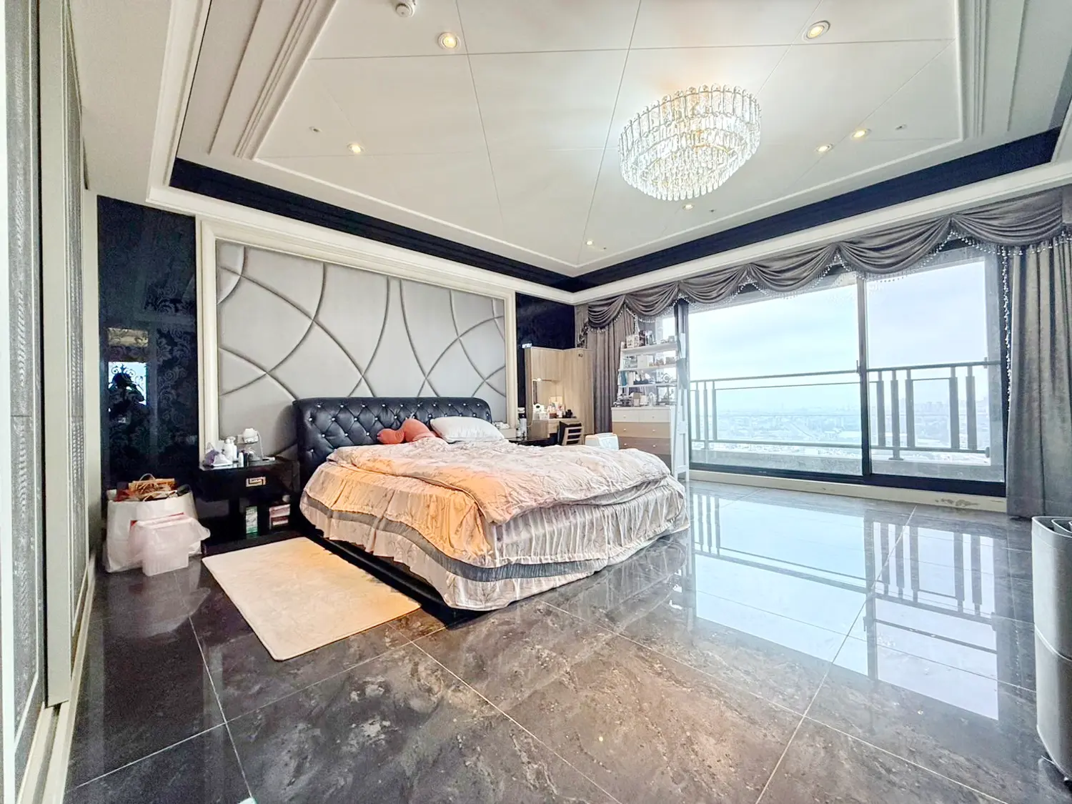4 bedrooms apartment for sale TWD 698 000 000 - 97 ping - Taoyuan District,Taoyuan City slide 17