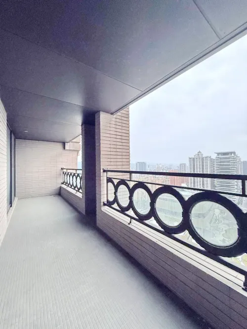 Apartment for sale TWD 128 000 000 - Xinbu 8th St - 4 bedrooms