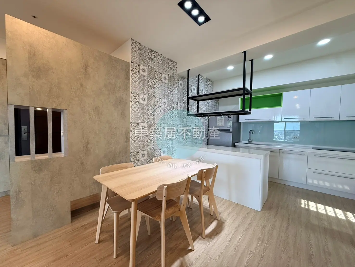 3 bedrooms apartment for rent in Anping District, Tainan City | NT$ 39 800 | 30 ping slide 3