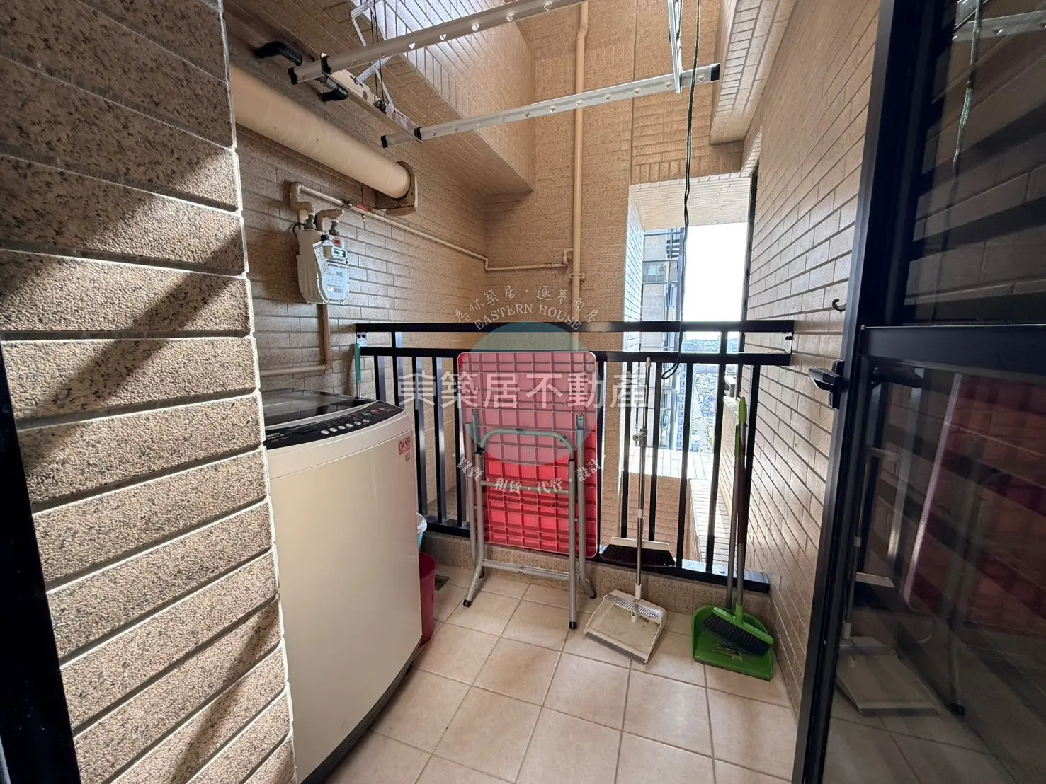 3 bedrooms apartment for rent in Anping District, Tainan City | NT$ 39 800 | 30 ping slide 16