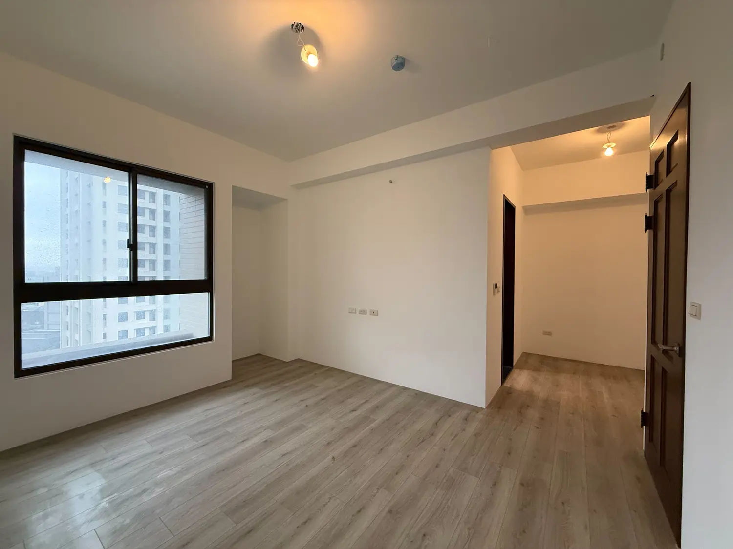 3 bedrooms apartment for sale in Dayuan District, Taoyuan City | NT$ 37 800 000 | 40 ping slide 6