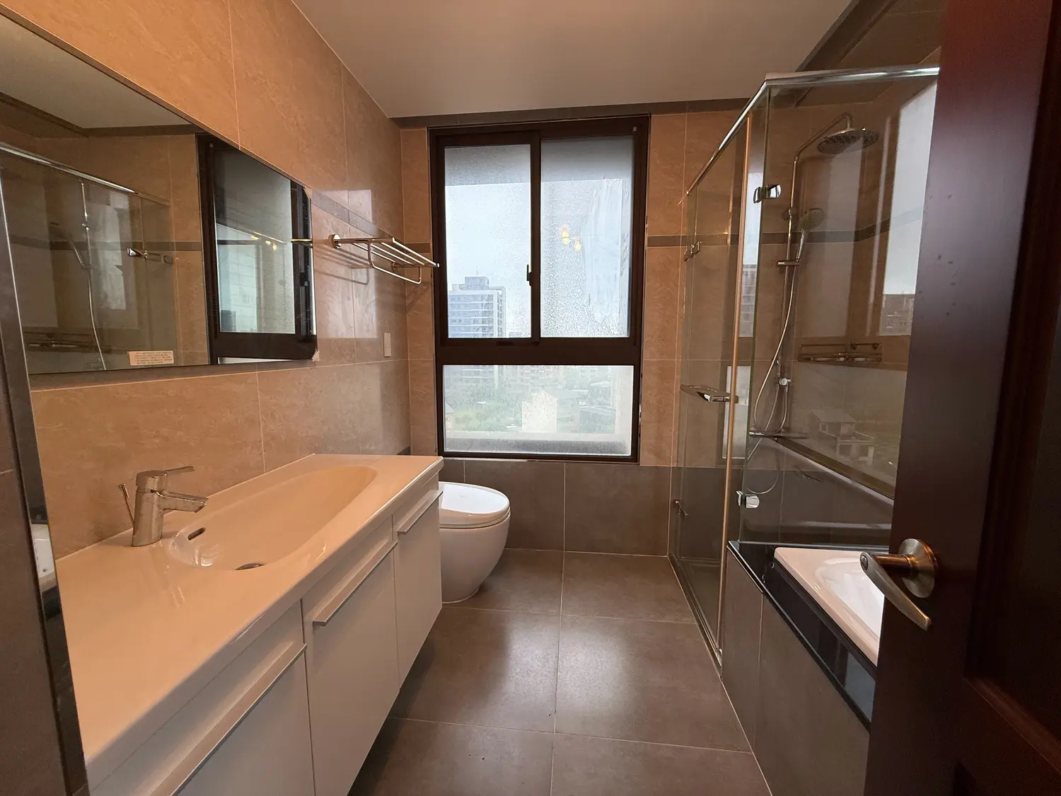 3 bedrooms apartment for sale in Dayuan District, Taoyuan City | NT$ 37 800 000 | 40 ping slide 4