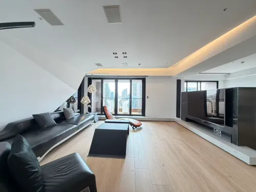 4 bedrooms apartment for sale TWD 69 800 000 - 71 ping - Taoyuan District,Taoyuan City slide 2
