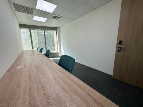 Traditional office for rent in Nantun District, Taichung City | NT$ 13 000 | 4 ping slide 8