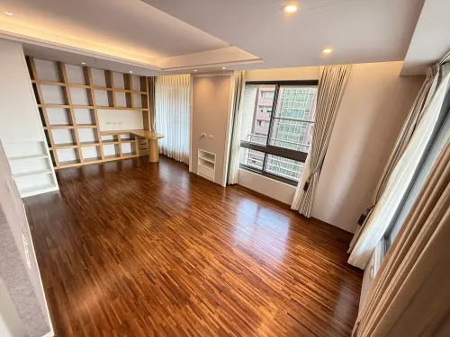 Apartment for rent TWD 42 000 - Section 4, Taiwan Boulevard - 3 bedrooms