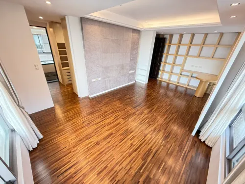 Apartment for rent TWD 42 000 - Section 4, Taiwan Boulevard - 3 bedrooms