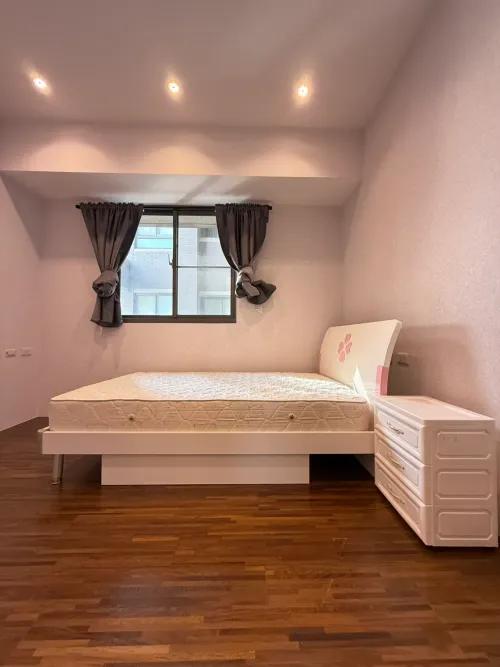 Apartment for rent TWD 42 000 - Section 4, Taiwan Boulevard - 3 bedrooms