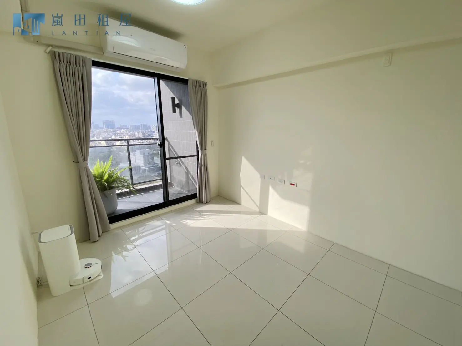 3 房 梧棲區, 台中市公寓出租 | TWD 16 000 | 23 坪 slide 1