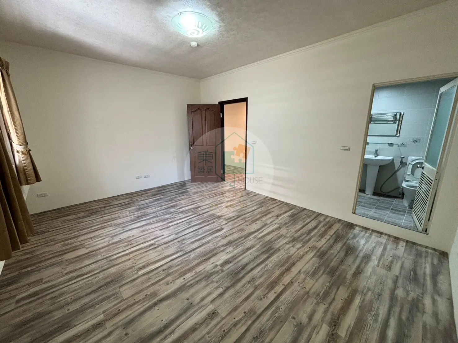 3 bedrooms apartment for sale in Anping District, Tainan City | TWD 10 880 000 | 30 ping slide 10