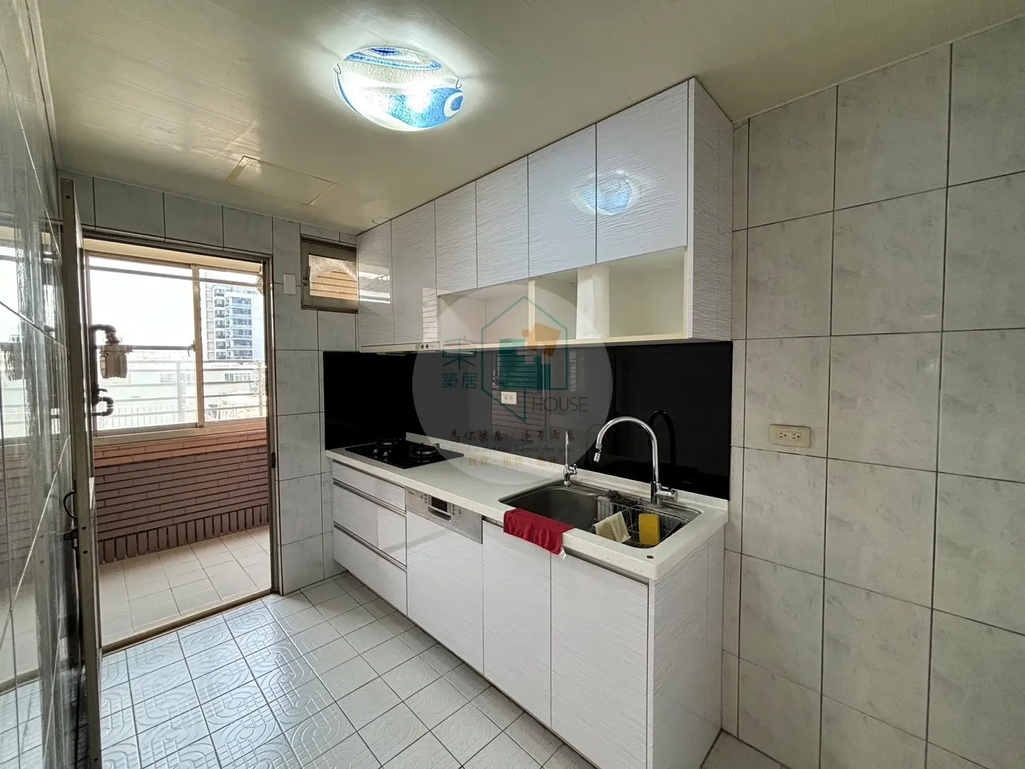 3 bedrooms apartment for sale in Anping District, Tainan City | TWD 10 880 000 | 30 ping slide 9