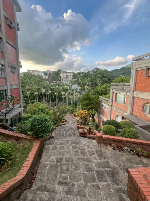 Townhouse for rent TWD 65 000 - Yonggong Rd - 3 bedrooms