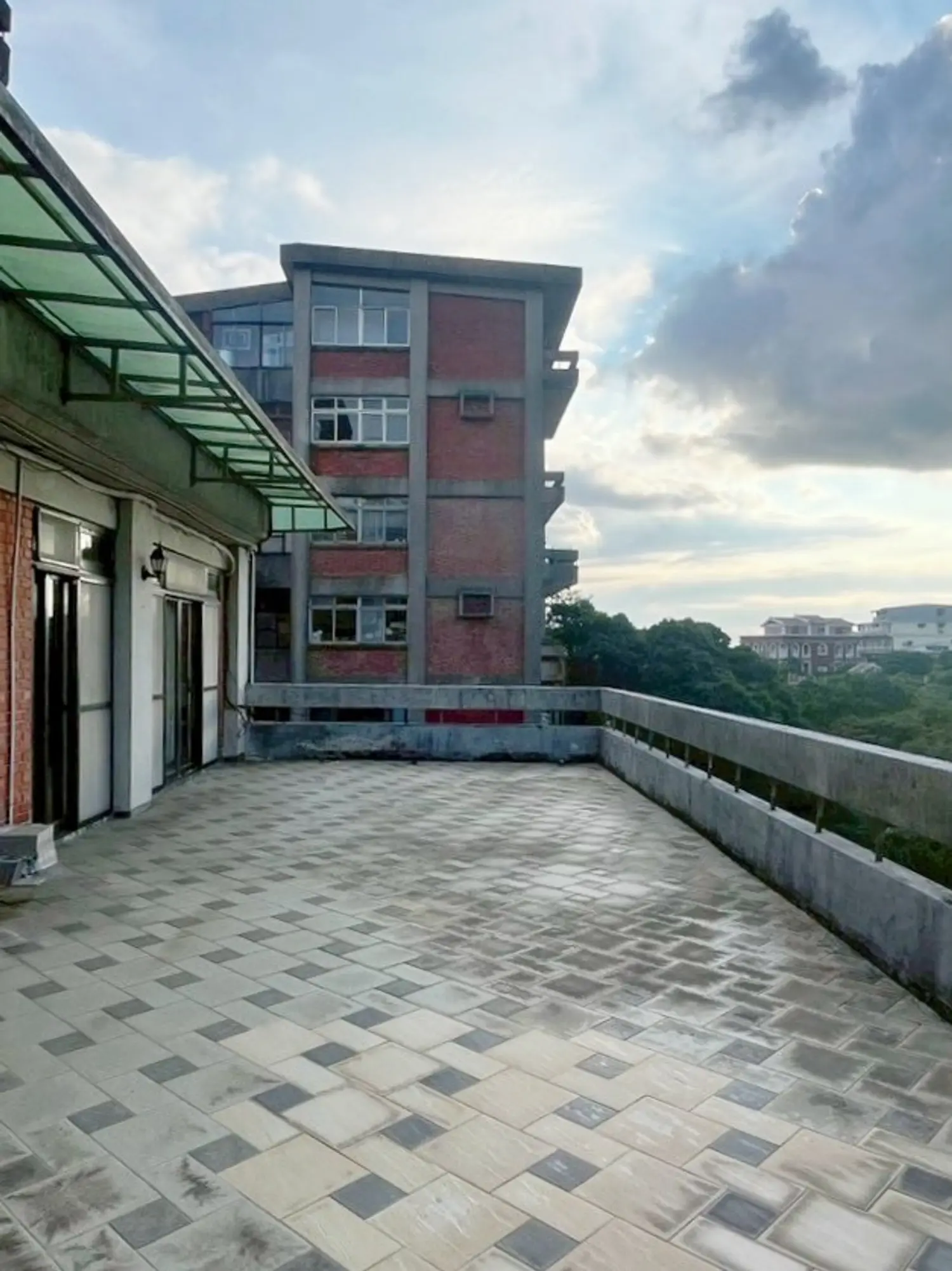 3 bedrooms townhouse for rent TWD 65 000 - 60 ping - Shilin District,Taipei City slide 7