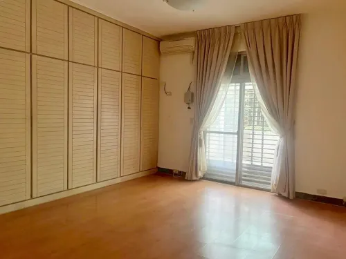 Townhouse for rent TWD 65 000 - Yonggong Rd - 3 bedrooms