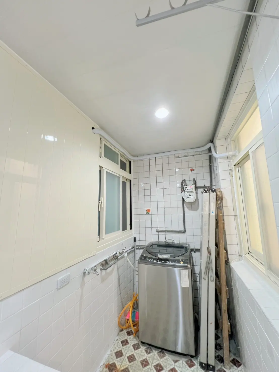 中和區, 新北市分租套房、雅房出租 | NT$ 11 500 | 3 坪 slide 4