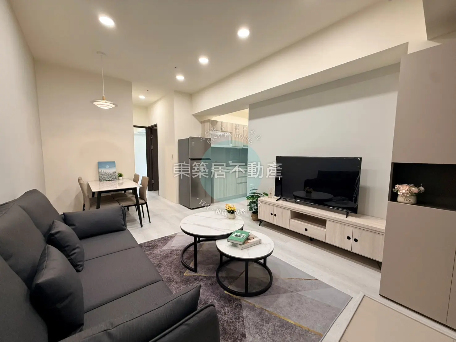 3 bedrooms apartment for rent in Sanmin District, Kaohsiung City | NT$ 33 800 | 20 ping slide 0