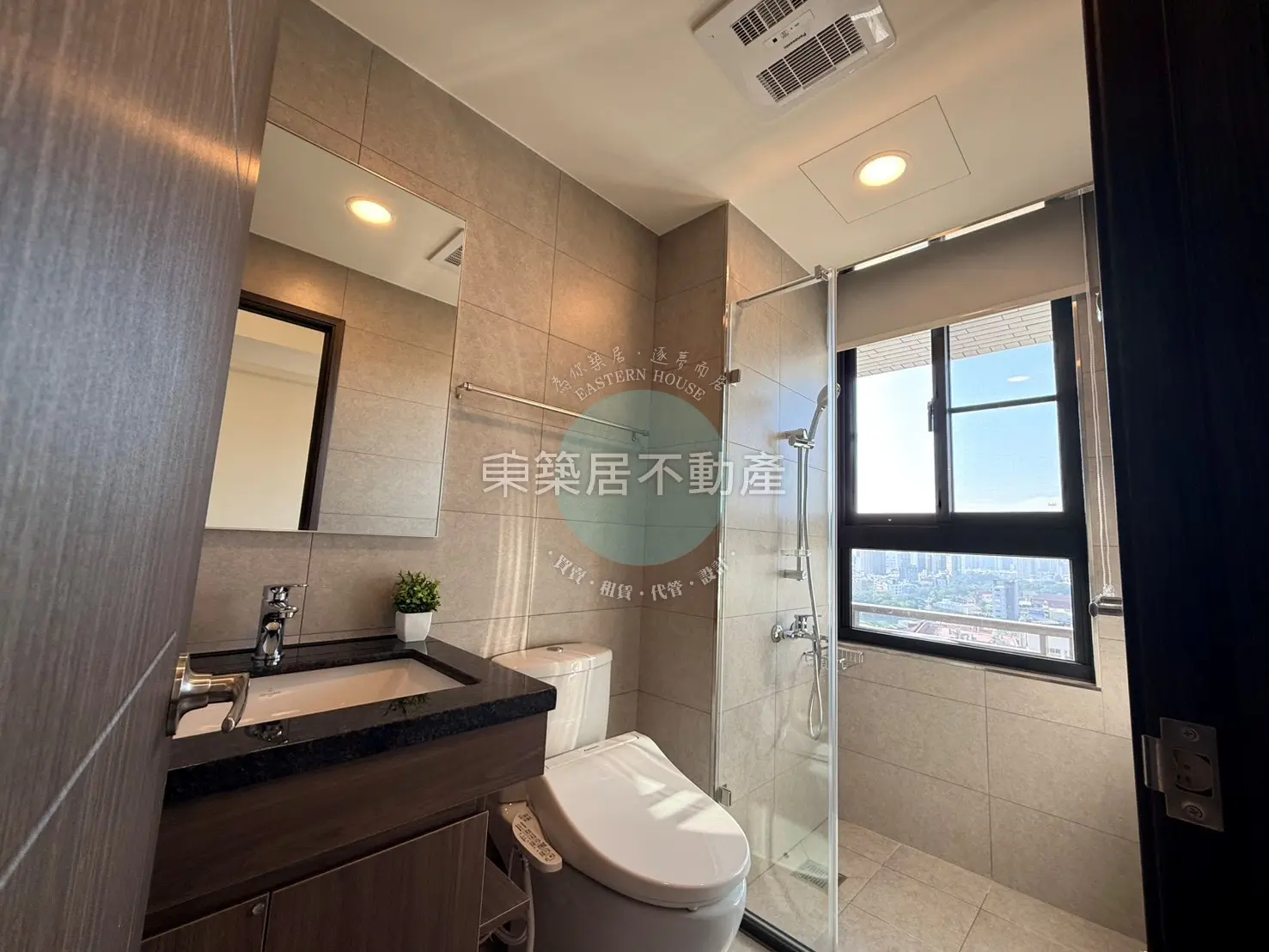 3 bedrooms apartment for rent in Sanmin District, Kaohsiung City | NT$ 33 800 | 20 ping slide 8