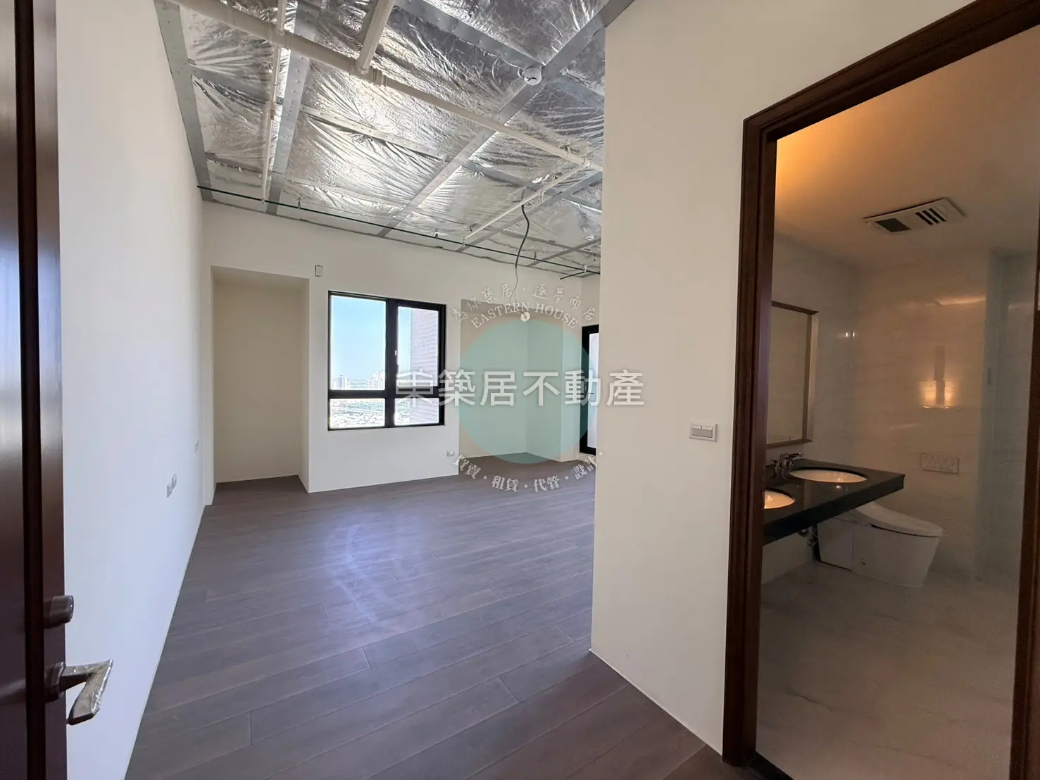 3 bedrooms apartment for sale in West Central District, Tainan City | NT$ 42 770 000 | 59 ping slide 6